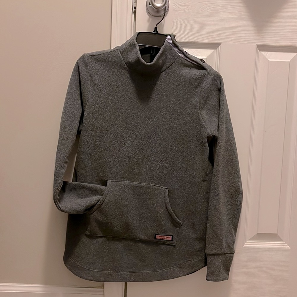 NWOT Vineyard Vines Fleece with buttoned Collar FITS LIKE WOMENS XSM - SMALL